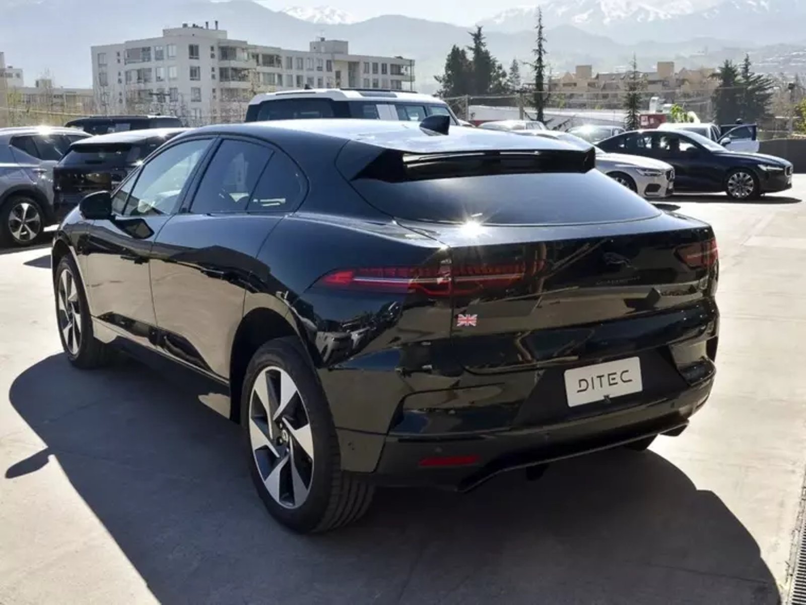 Jaguar I-pace Ev400 R Dynamic 2024 - Imagen 8 de 20