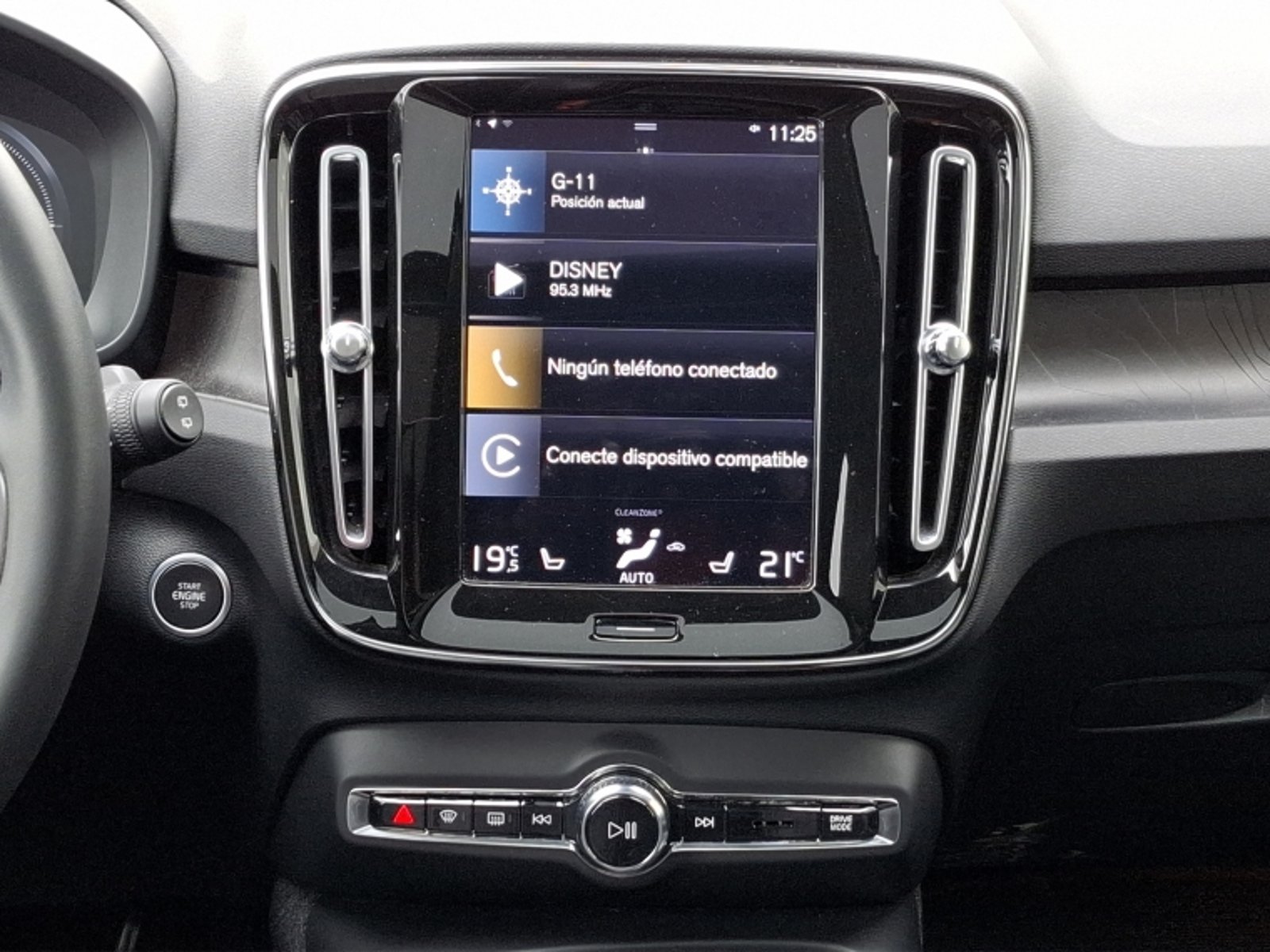 Volvo Xc40 T5 Hybrid R Design 1.5 Aut 2023 - Imagen 18 de 20