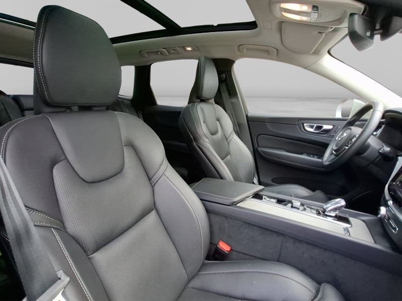 Volvo Xc60 2.0 B5 Plus At 4x4 Hibrido 2025 - Imagen 19 de 20