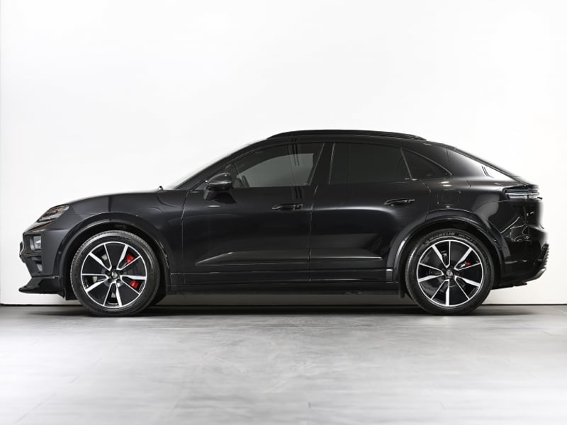 Porsche Macan Turbo Electric 2024 - Imagen 10 de 20