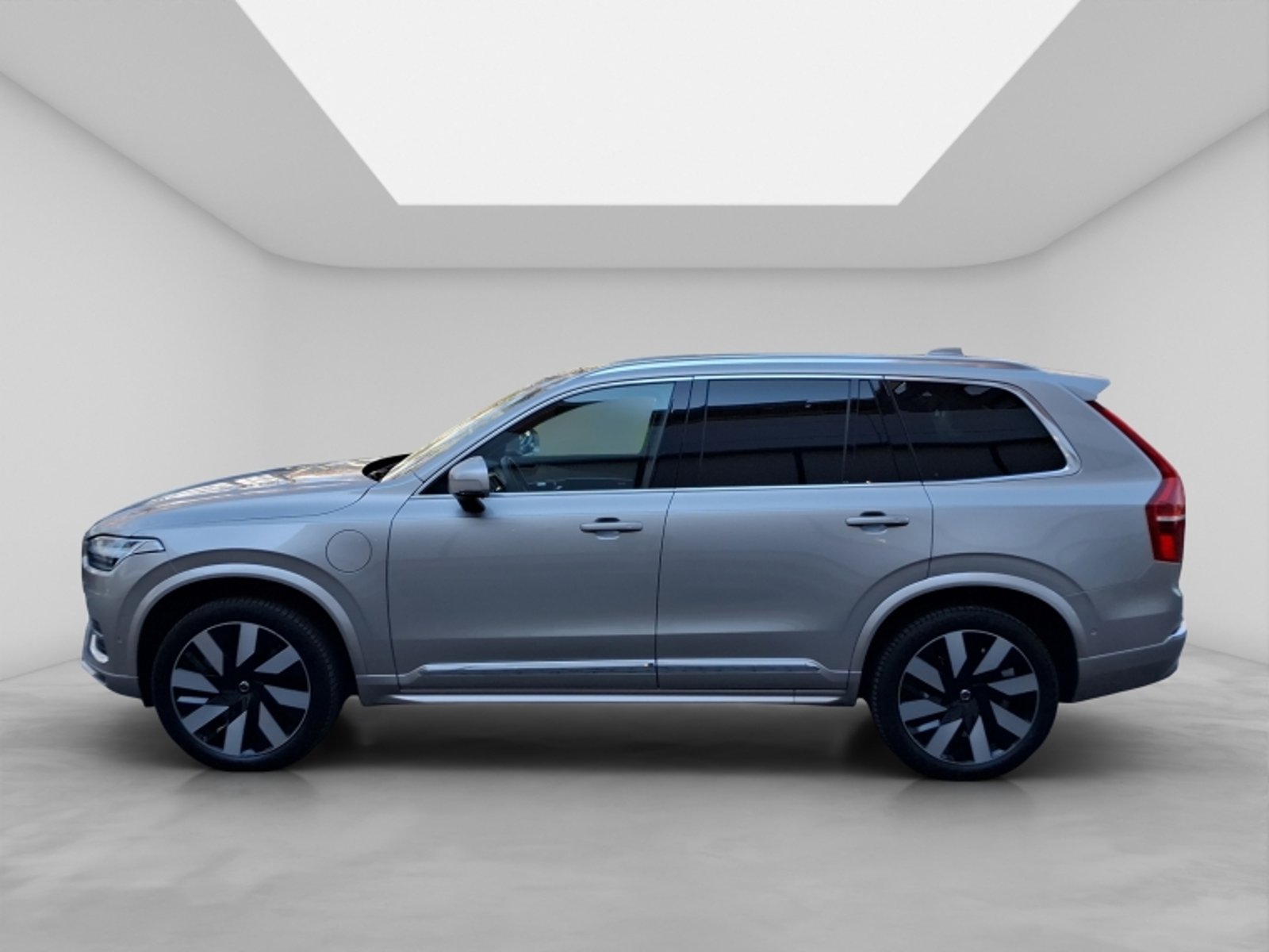 Volvo Xc90 2.0 T8 At 4x4 Hibrido 2025 - Foto 4 de 20