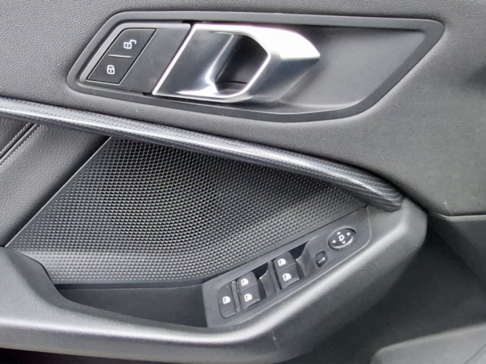 BMW 118 I Dynamic 2020 - Imagen 14 de 20