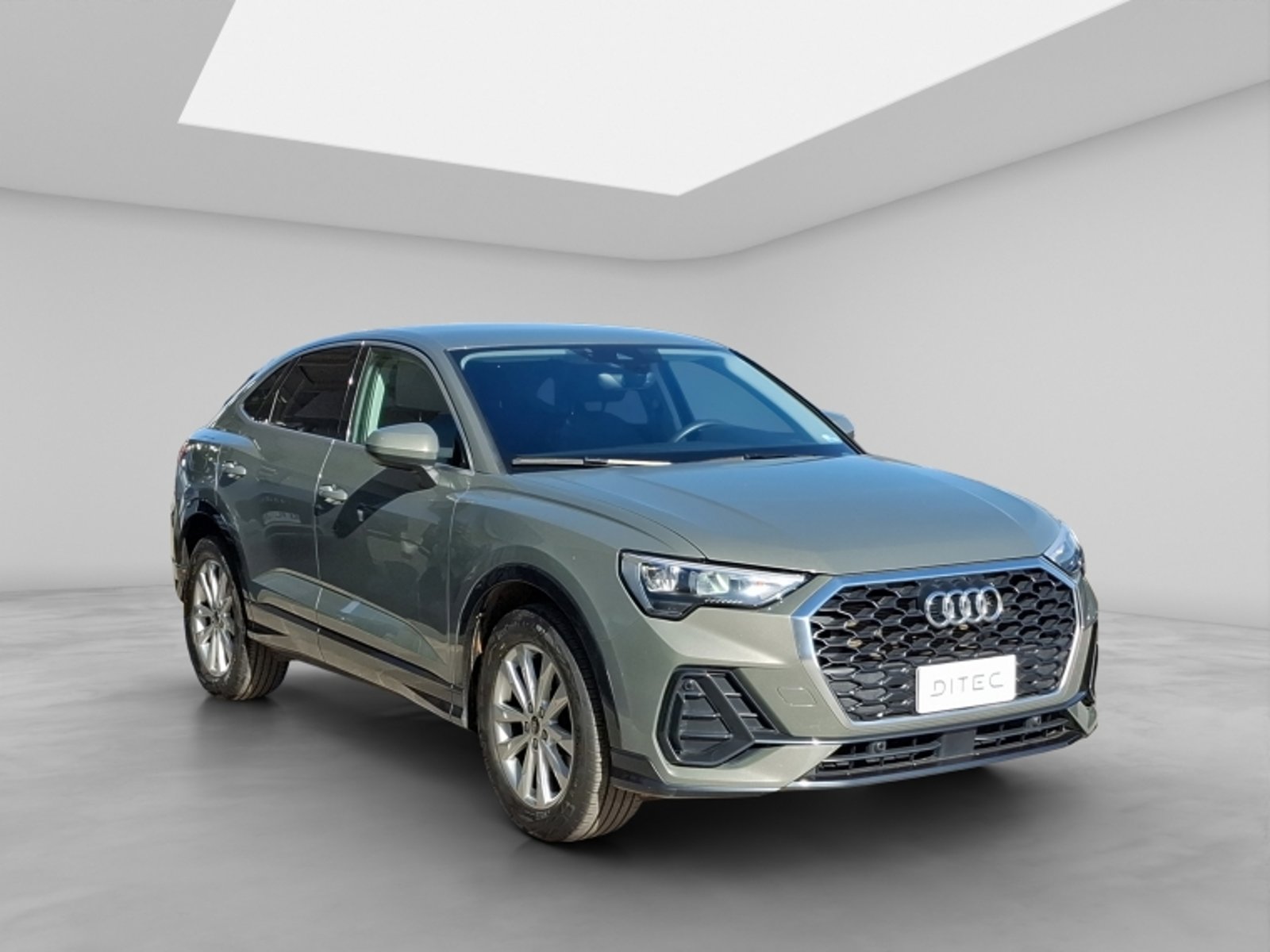 Audi Q3 35 Tfsi Sportback 1.4 Aut 2025 - Foto 3 de 19