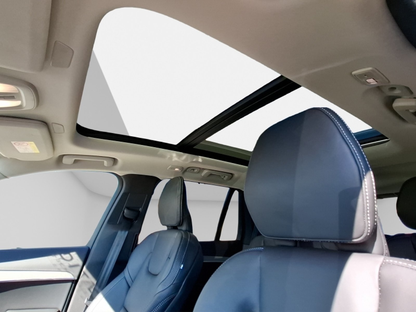 Volvo Xc90 Ii T8 4x4 2.0 Aut 2024 - Imagen 11 de 20