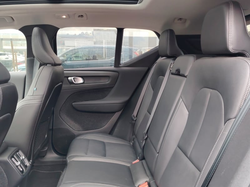 Volvo Xc40 B4 Ultimate 2024 - Imagen 15 de 16