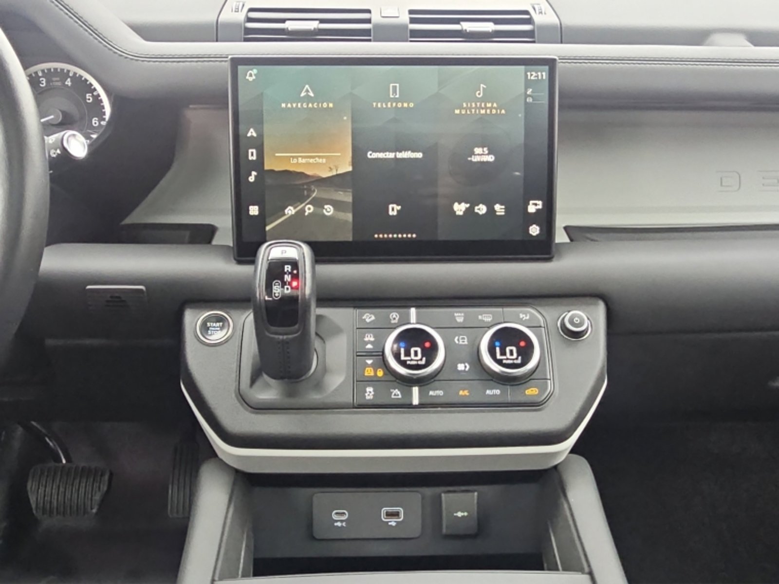 Land Rover Defender 130 3.0i X Dynamic 2024 - Imagen 18 de 20