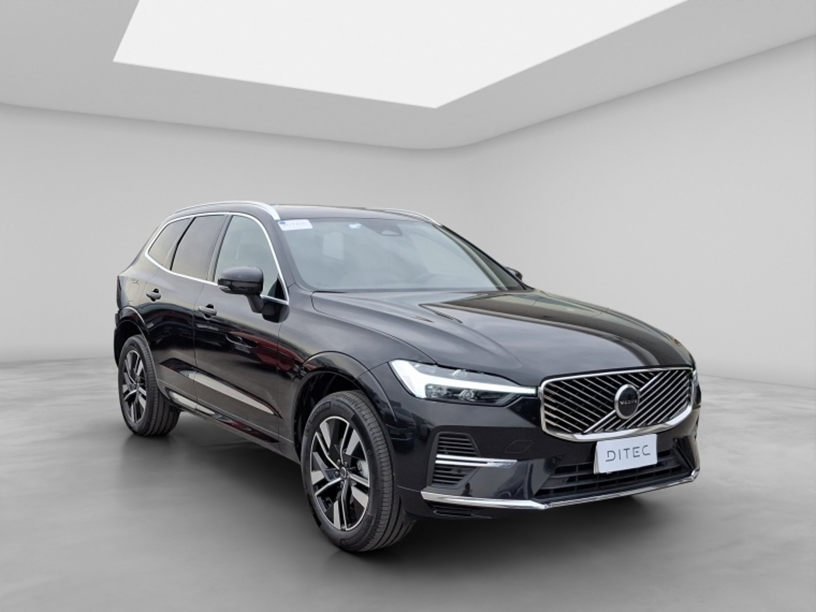 Volvo Xc60 T8 Awd Recharge Plus 2026 - Foto 3 de 16