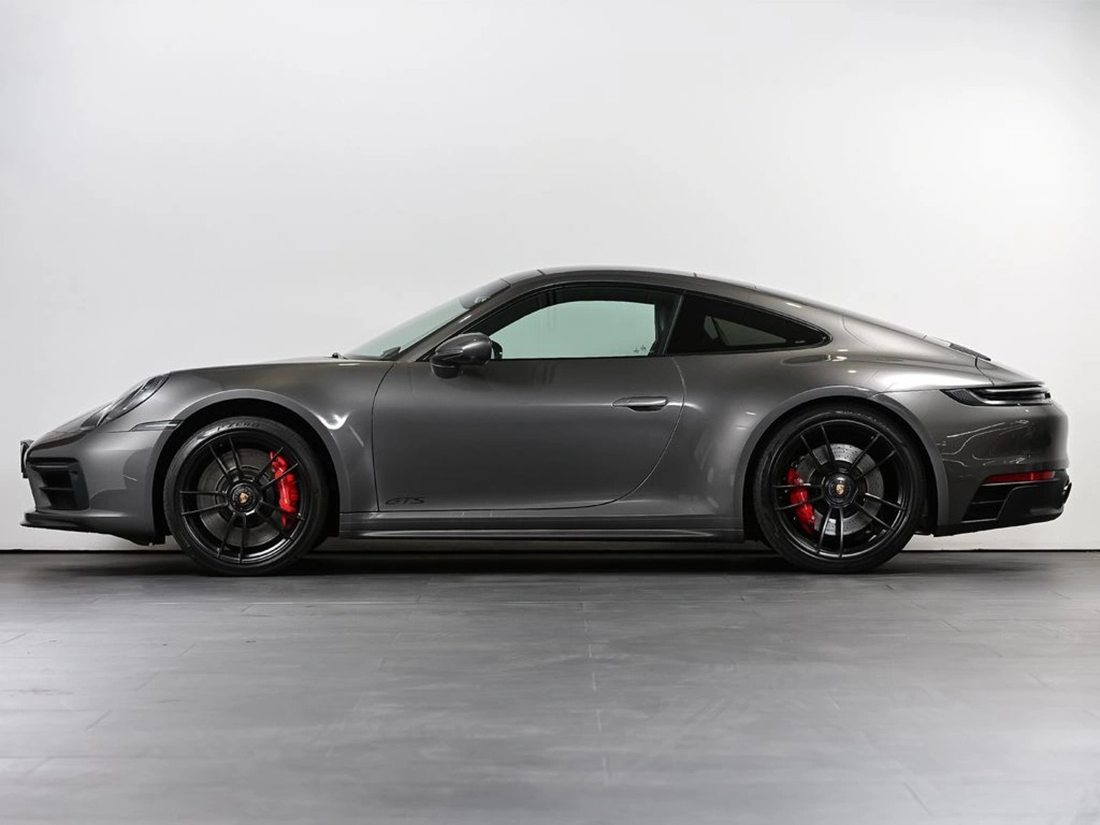 Porsche 911 CARRERA GTS 992 COUPE 2022 - Foto 2 de 8