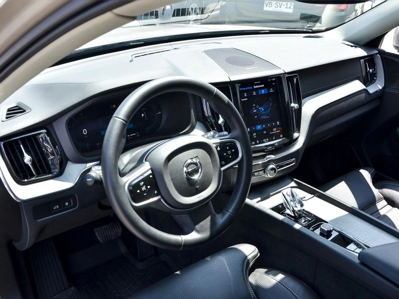 Volvo XC60 T8 AWD RECHARGE ULTIMATE 2025 - Imagen 13 de 20