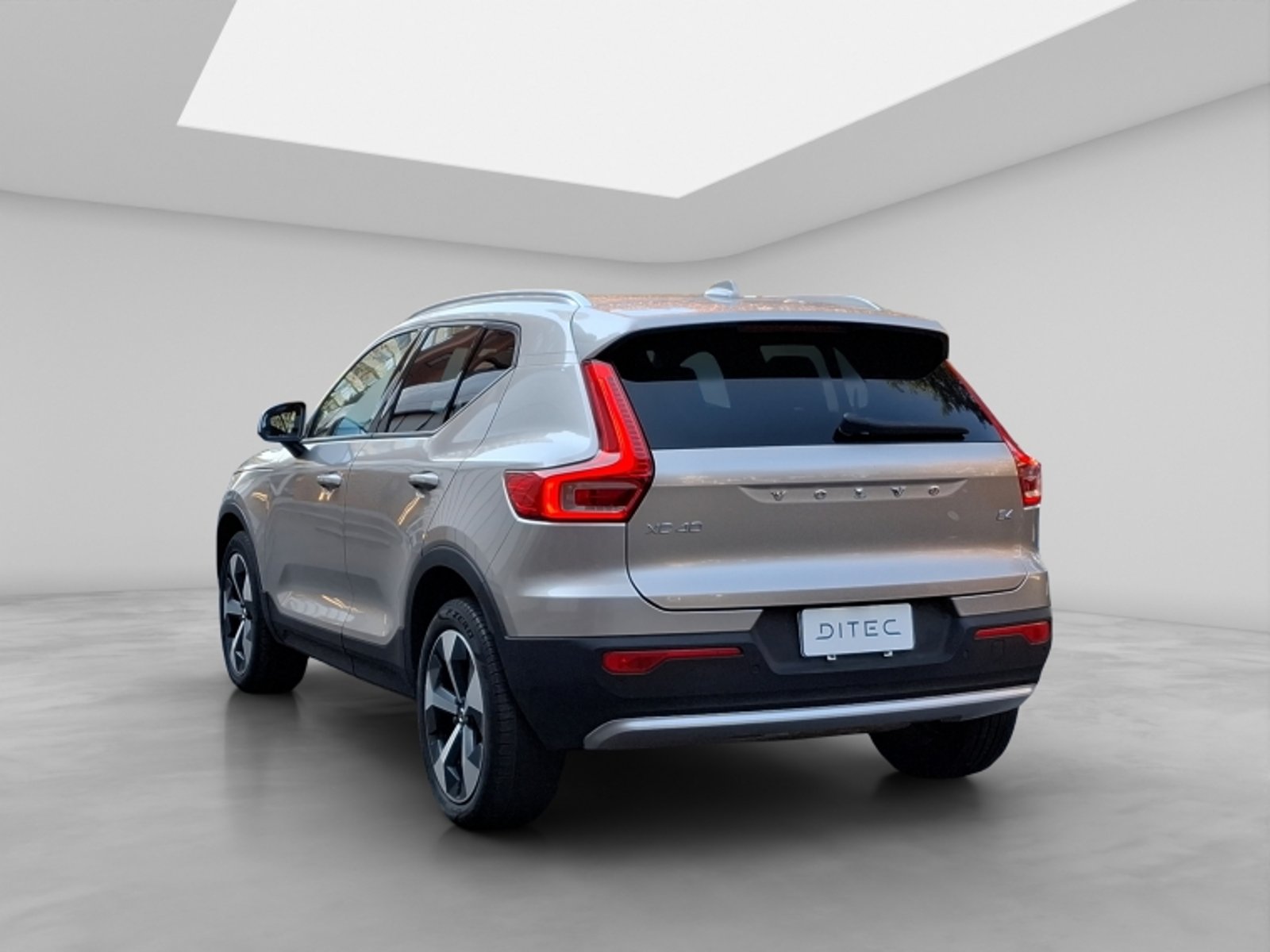 Volvo Xc40 B4 Plus 2.0 Aut 2024 - Foto 5 de 20