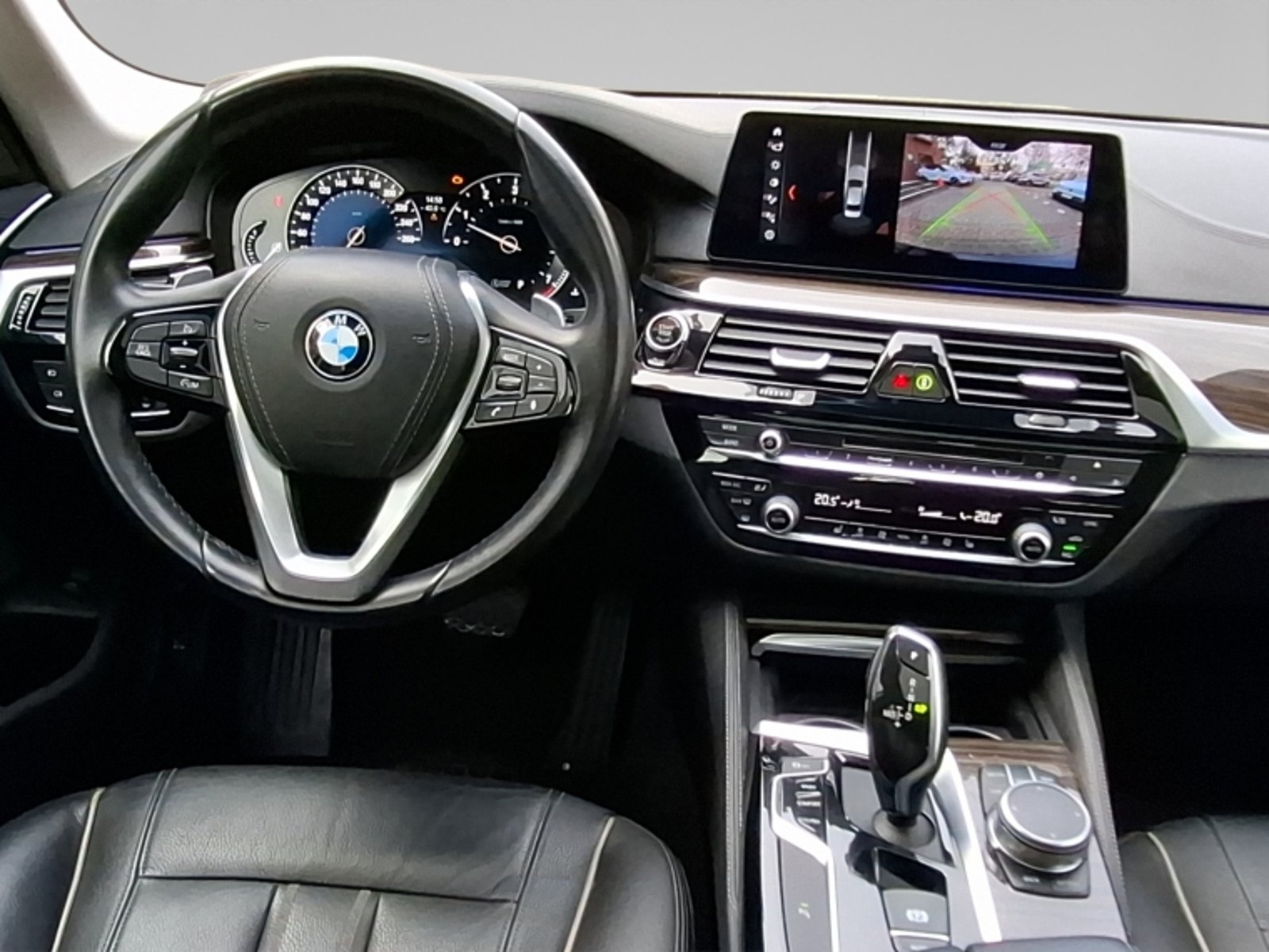 BMW 530 I Luxury 2.0 Aut 2018 - Imagen 17 de 20