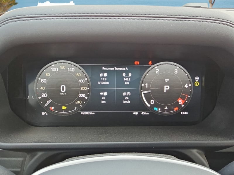 Land Rover Defender 3.0 2025 - Imagen 12 de 16
