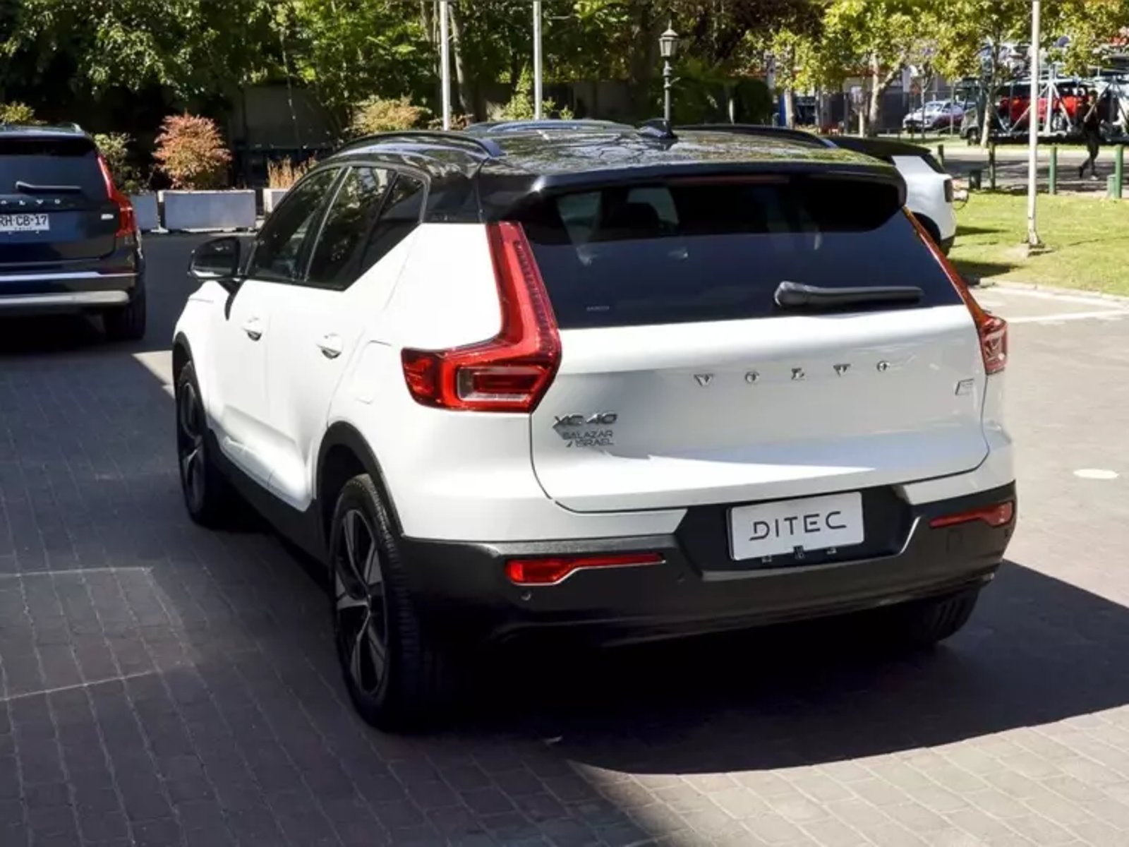 Volvo Xc40 Electrico P8 R-design Awd At 5p 2022 - Imagen 7 de 12