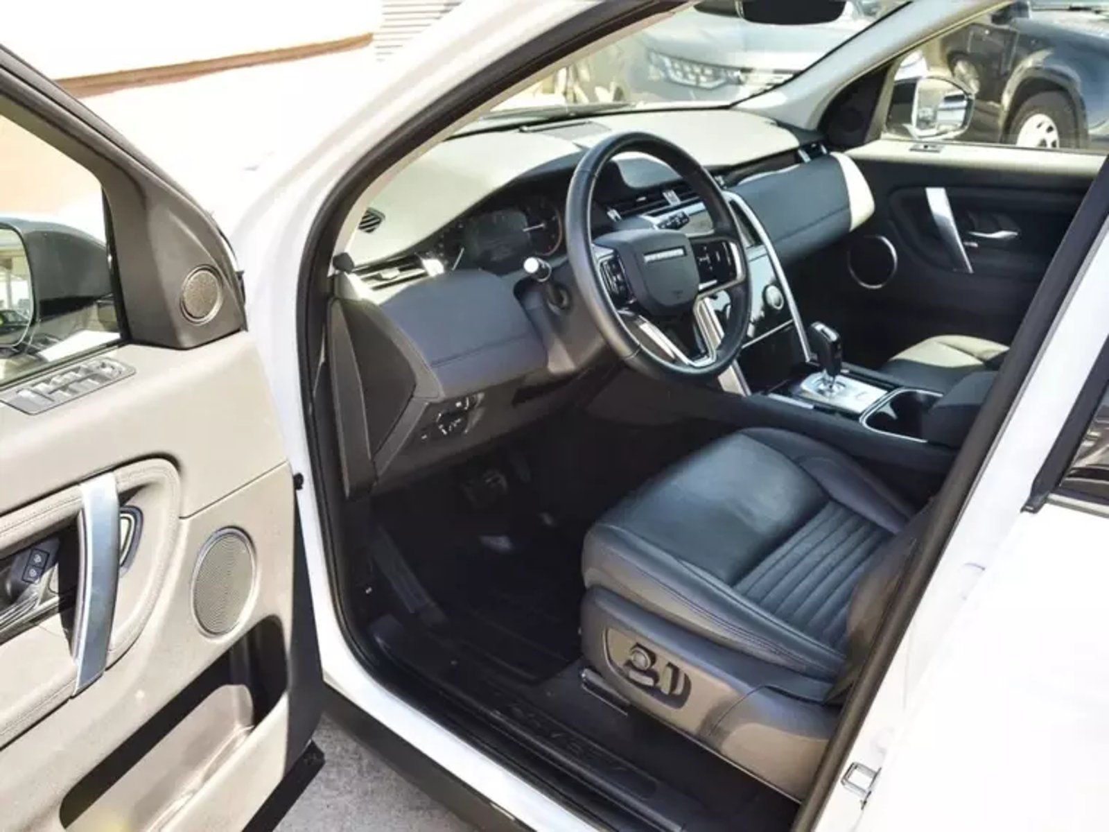 Land Rover Discovery sport Discovery Sport 2.0id S 2023 - Imagen 13 de 20