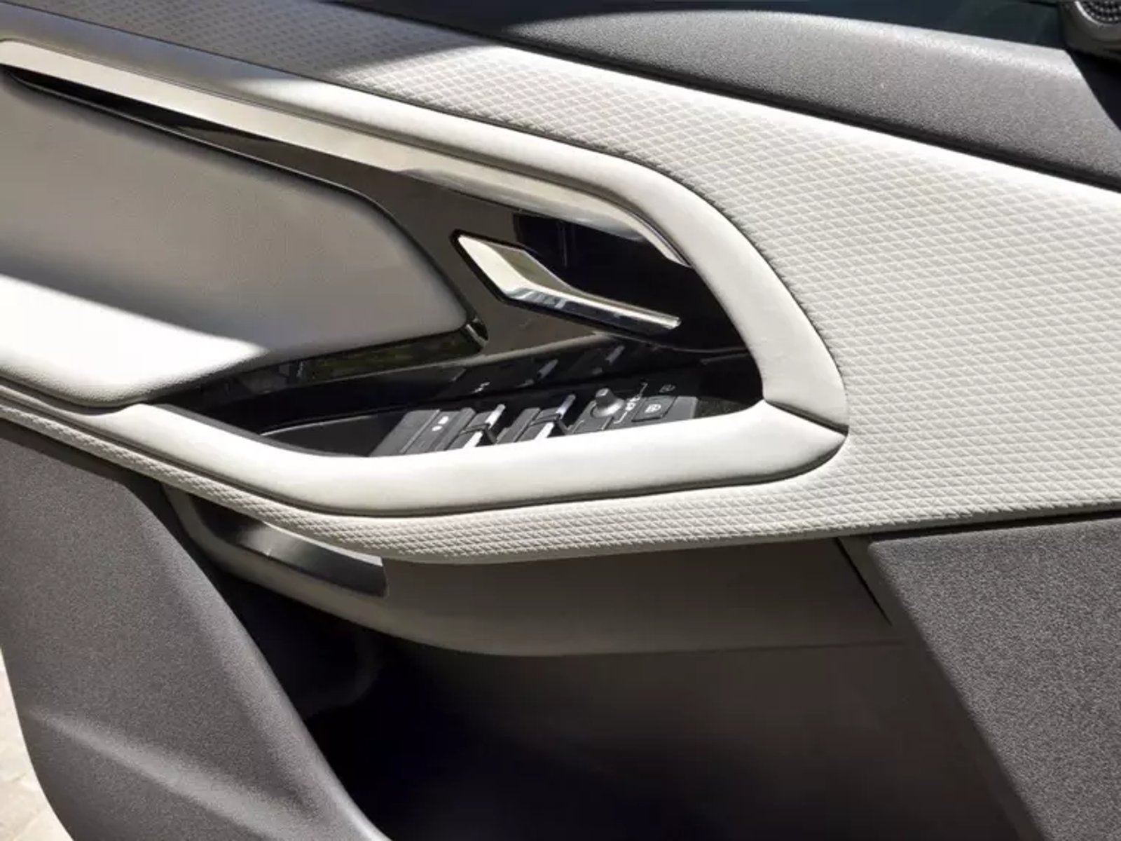 Land Rover Evoque 2.0 I R-dynamic S At 4x4 2024 - Imagen 17 de 20