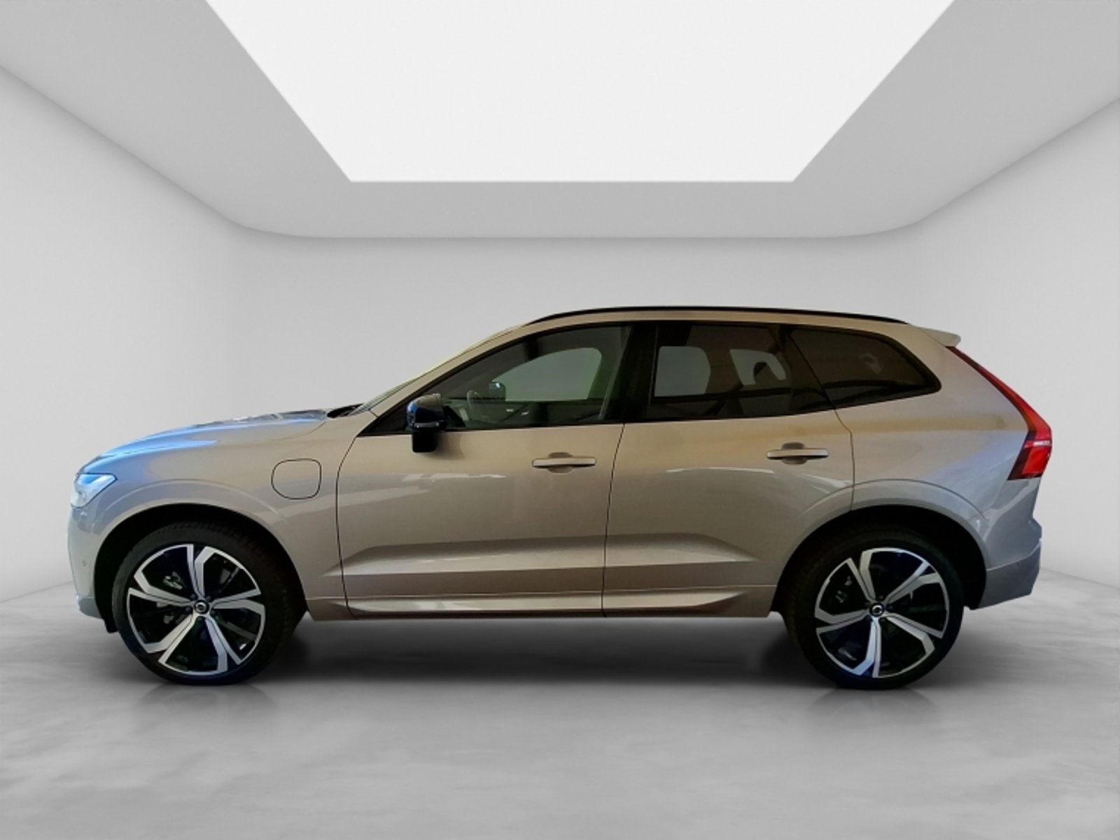 Volvo Xc60 T8 Recharge 4x4 2.0 Aut Ultimate Dark 2025 - Imagen 4 de 20