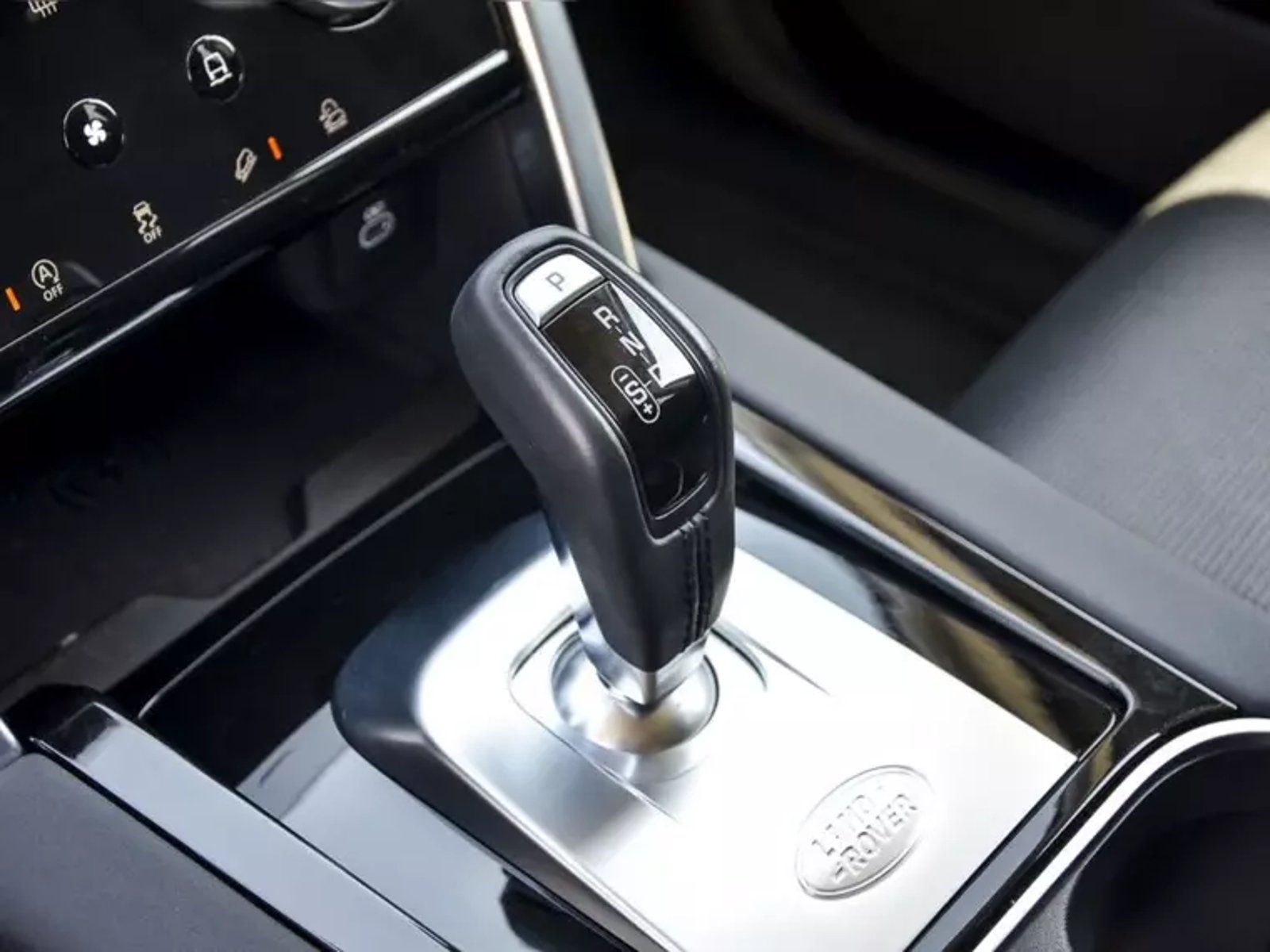 Land Rover Discovery sport Discovery Sport 2.0id S 2023 - Imagen 16 de 20