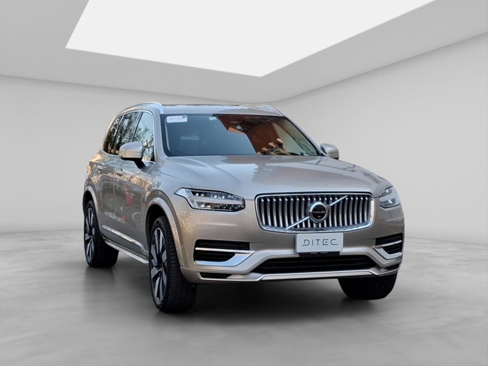 Volvo Xc90 2.0 T8 At 4x4 Hibrido 2025 - Foto 3 de 20