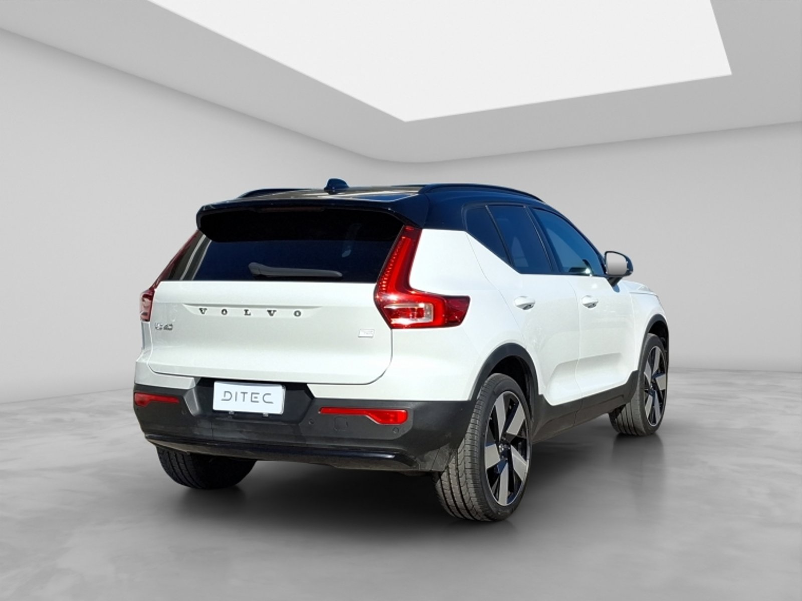 Volvo Xc40 2.0 T5 Hybrid At 4x4 Hibrido 2024 - Imagen 7 de 20