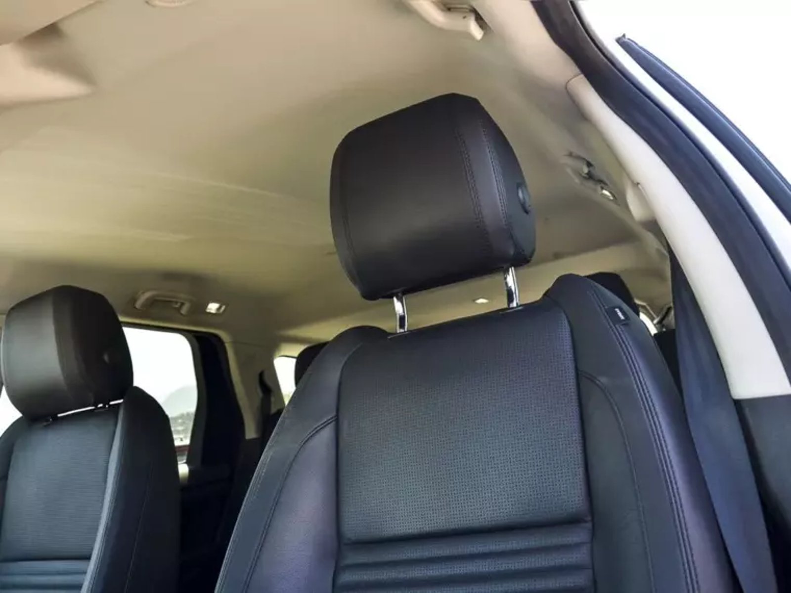 Land Rover Discovery sport Discovery Sport 2.0id S 2023 - Imagen 15 de 20
