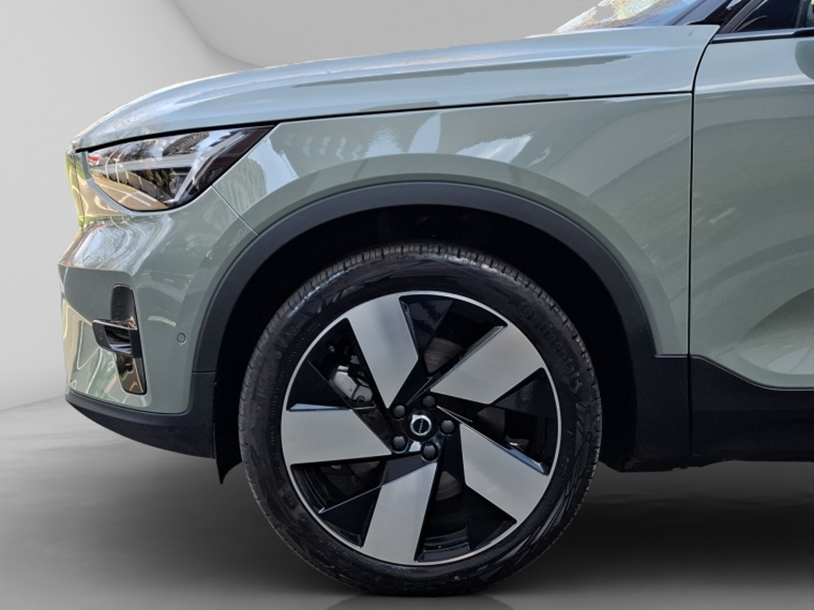 Volvo Ex40 P8 2025 - Imagen 9 de 19