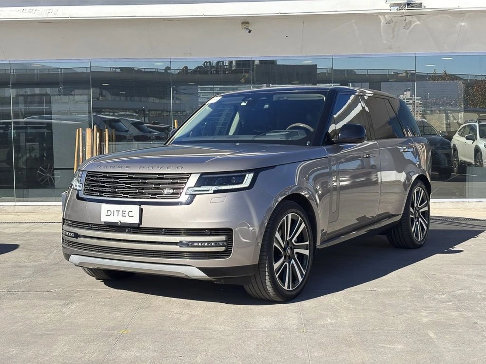 Land Rover RANGE ROVER 4.4I HSE 4X4 AT 5P 2023 - Foto 2 de 13