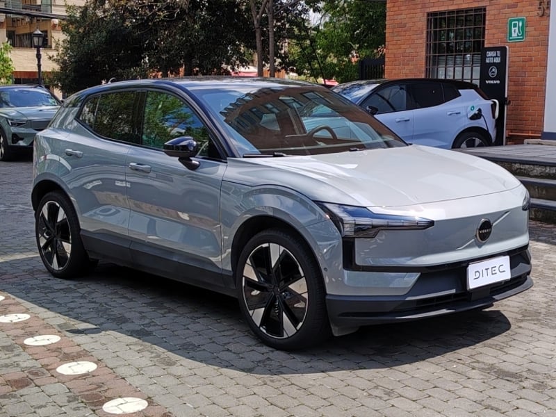 Volvo Ex30 E60 Ultra Aut 2025 - Imagen 3 de 16