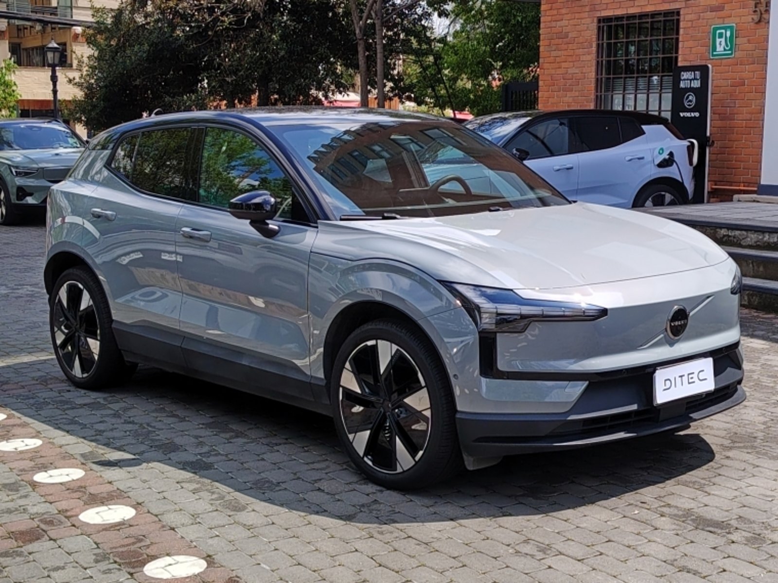 Volvo Ex30 E60 Ultra Aut 2025 - Foto 3 de 16