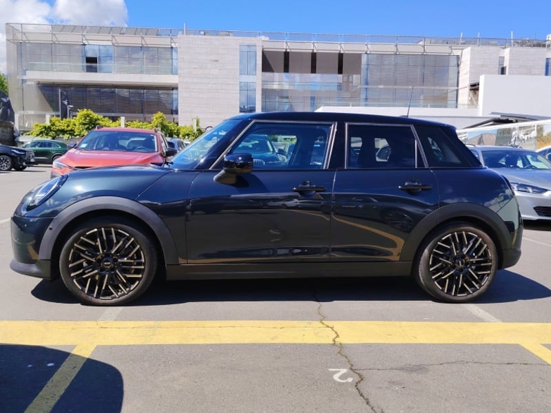 Mini Cooper C Favoured 5p 1.5 2026 - Imagen 4 de 16