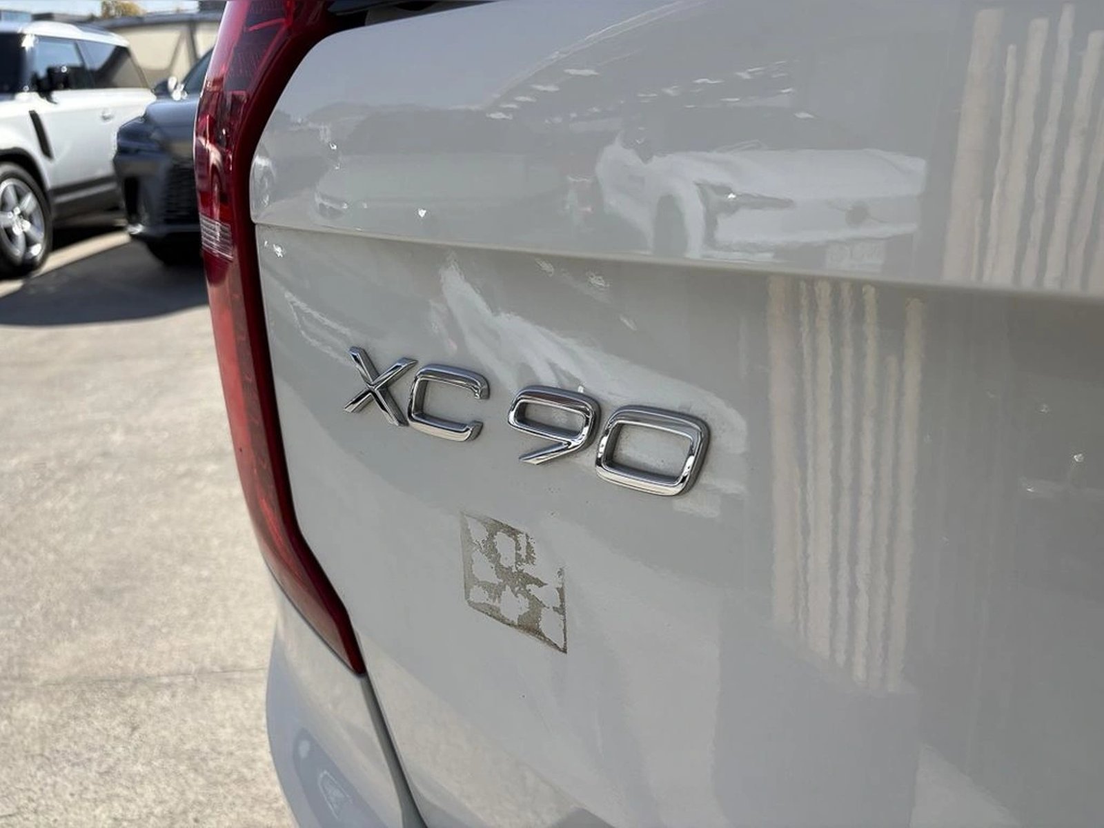 Volvo XC90 2.0 B6 PLUS AWD AT 5P 2024 - Imagen 8 de 19