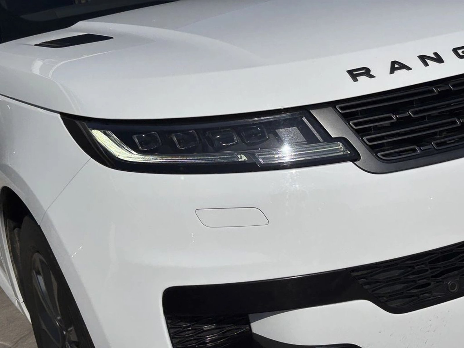 Land Rover RANGE ROVER SPORT 3.0 SE HIBRIDO 4X4 AT 5P 2024 - Foto 4 de 17