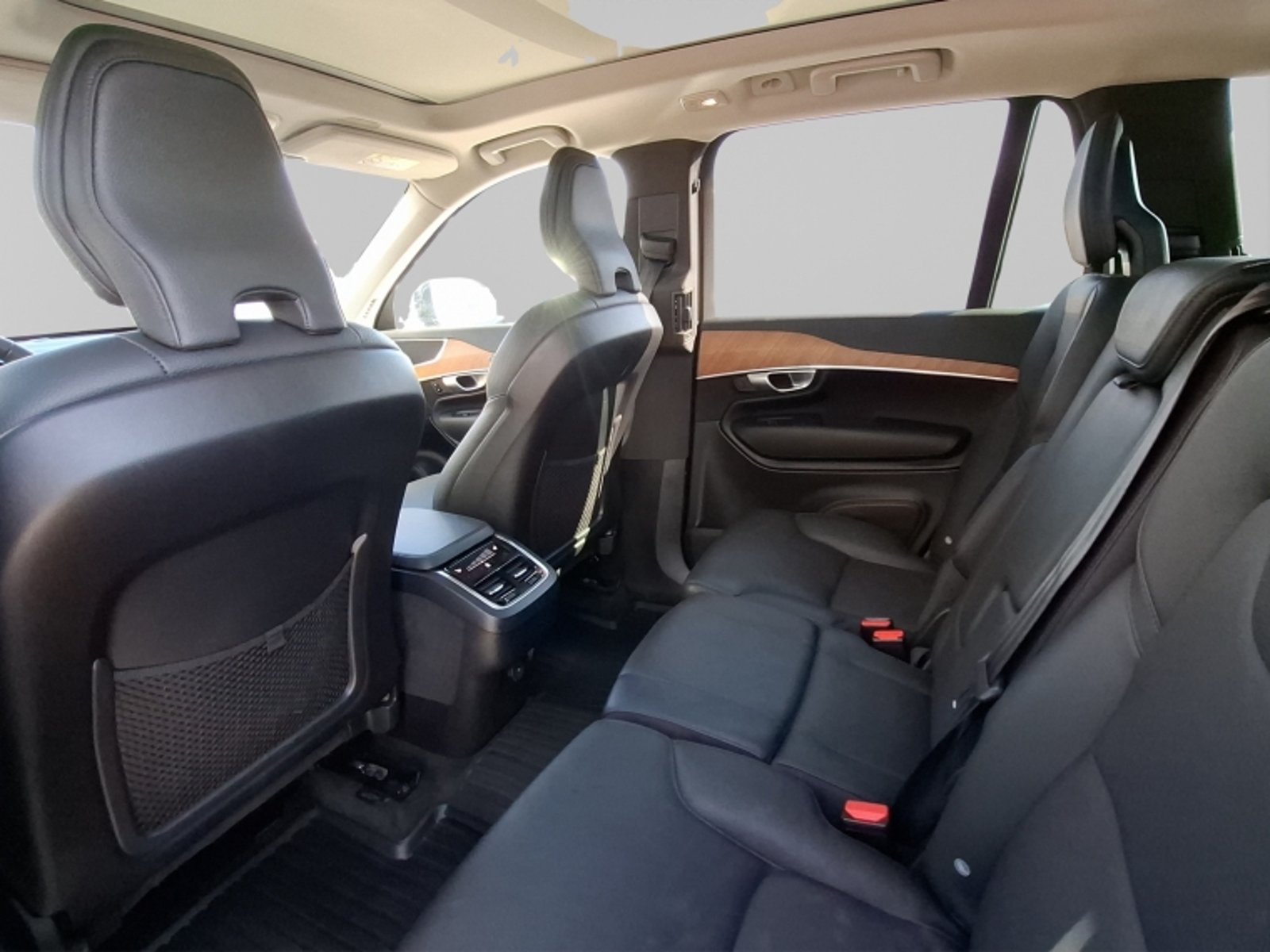 Volvo Xc90 Ii B6 4x4 2.0 Aut 2024 - Imagen 15 de 20