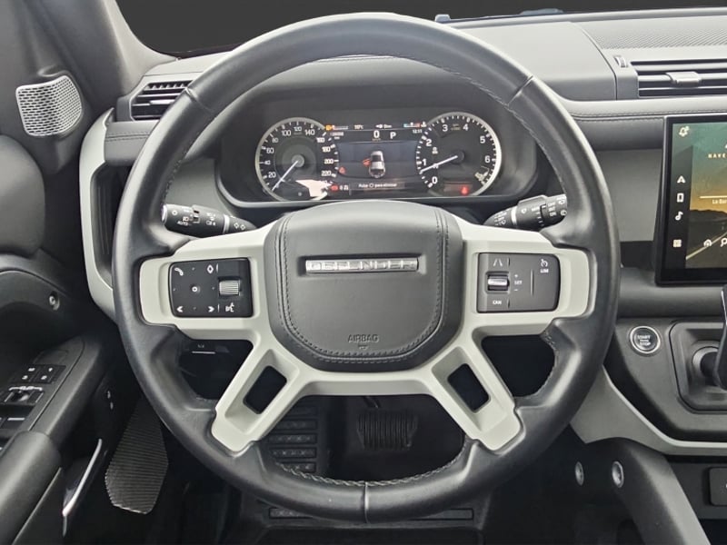 Land Rover Defender 130 3.0i X Dynamic 2024 - Imagen 16 de 20