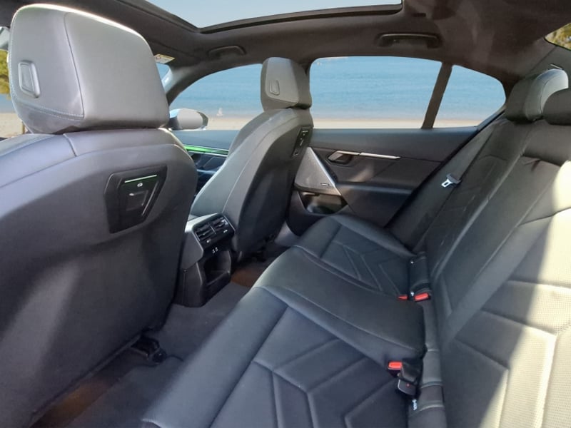 BMW 530 E Berlina 2.0 Aut 2024 - Imagen 15 de 20