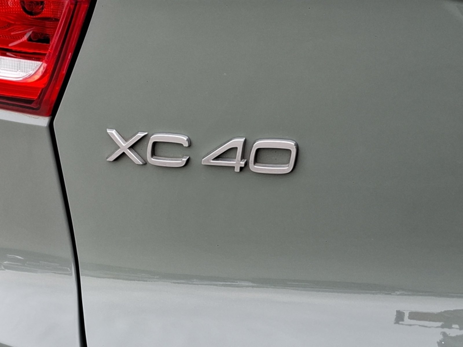 Volvo Xc40 T5 Hybrid R Design 1.5 Aut 2023 - Imagen 8 de 20