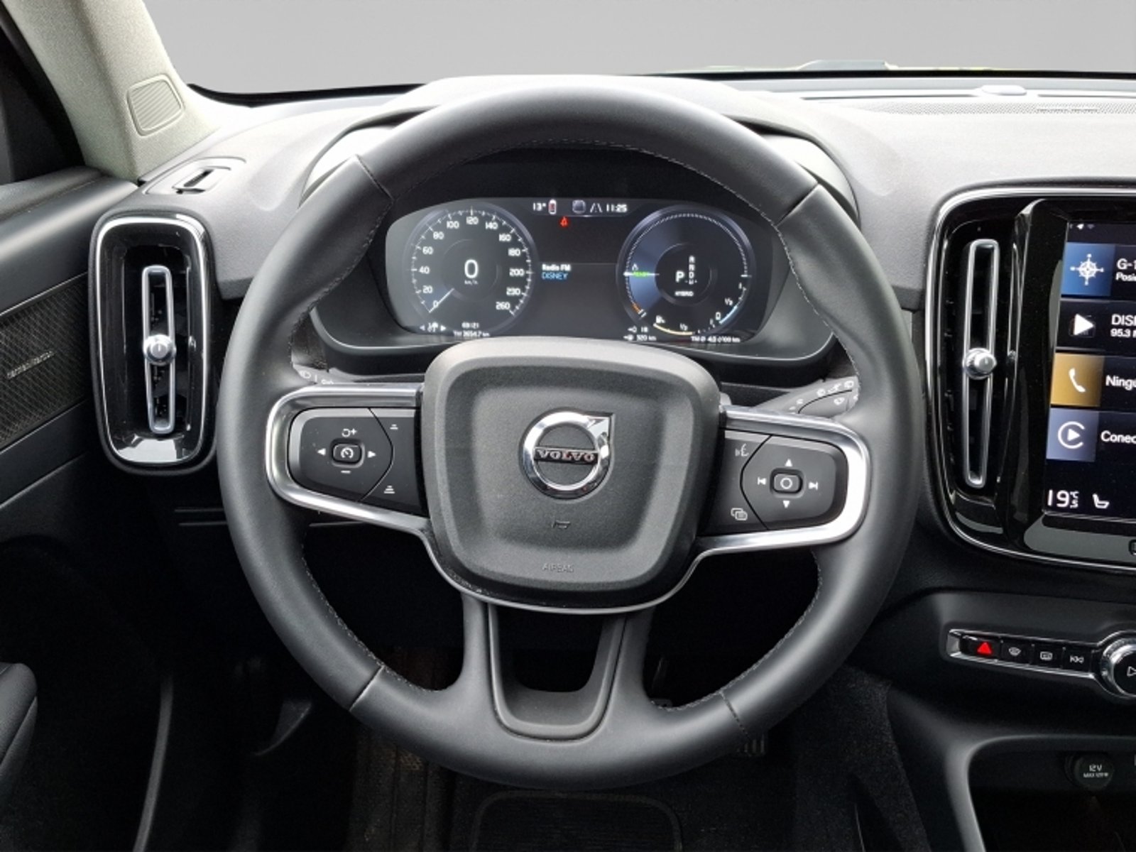 Volvo Xc40 T5 Hybrid R Design 1.5 Aut 2023 - Imagen 16 de 20