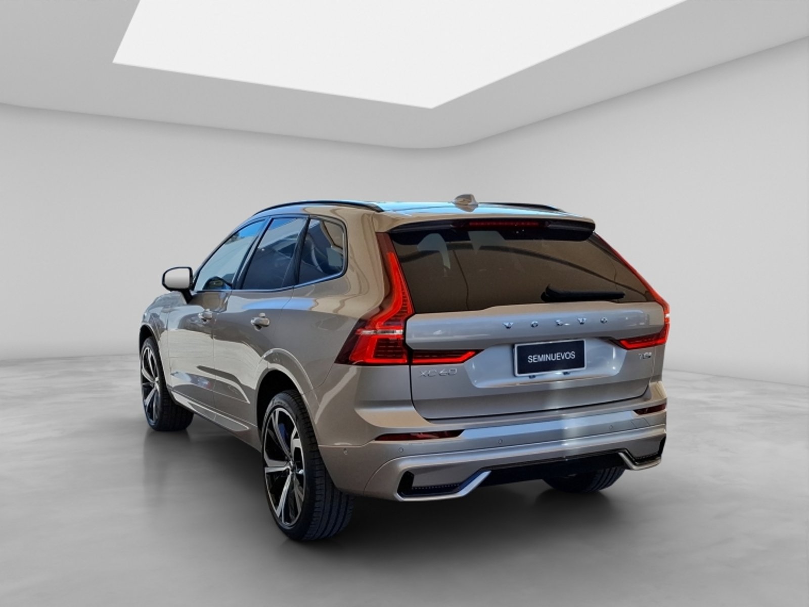 Volvo Xc60 T8 Recharge 4x4 2.0 Aut Ultimate Dark 2025 - Foto 5 de 20