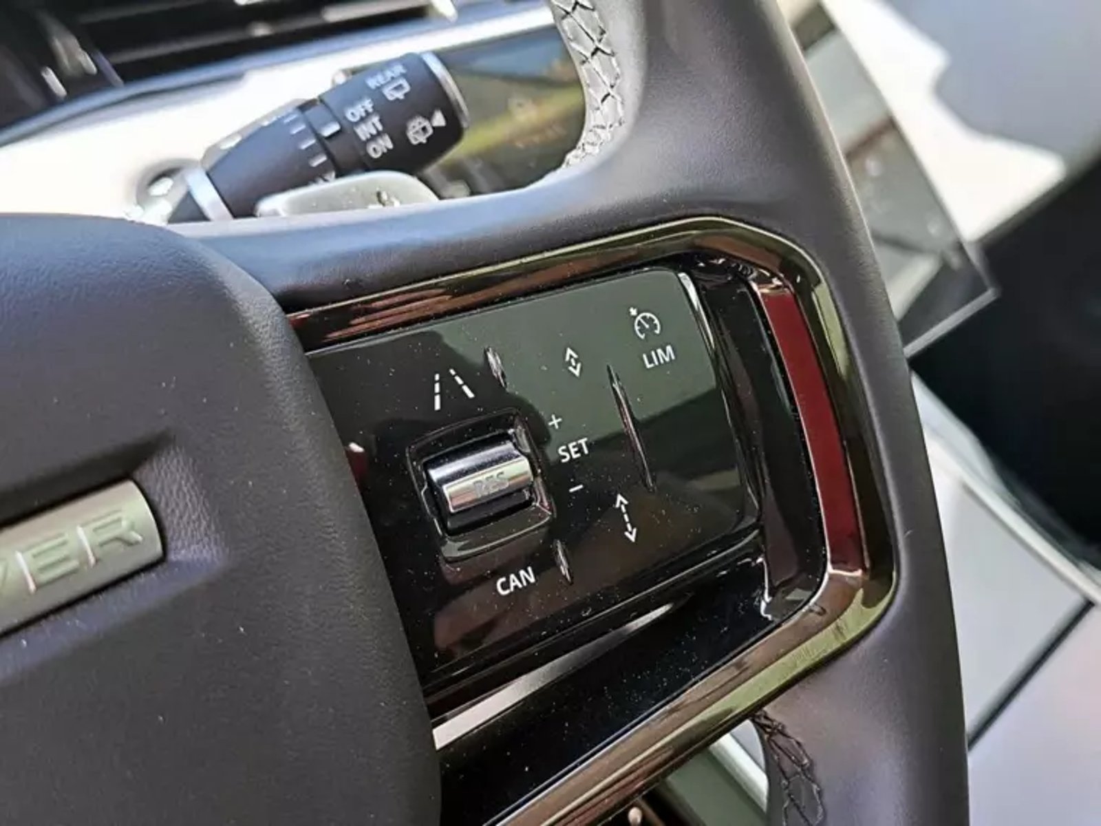 Land Rover Evoque 2.0i S 200hp 2025 - Imagen 19 de 20