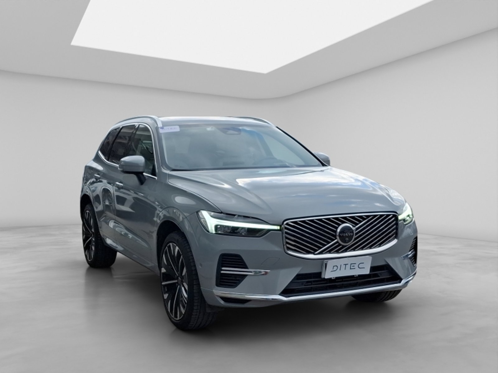 Volvo Xc60 T8 Awd Ultra 2026 - Foto 3 de 20
