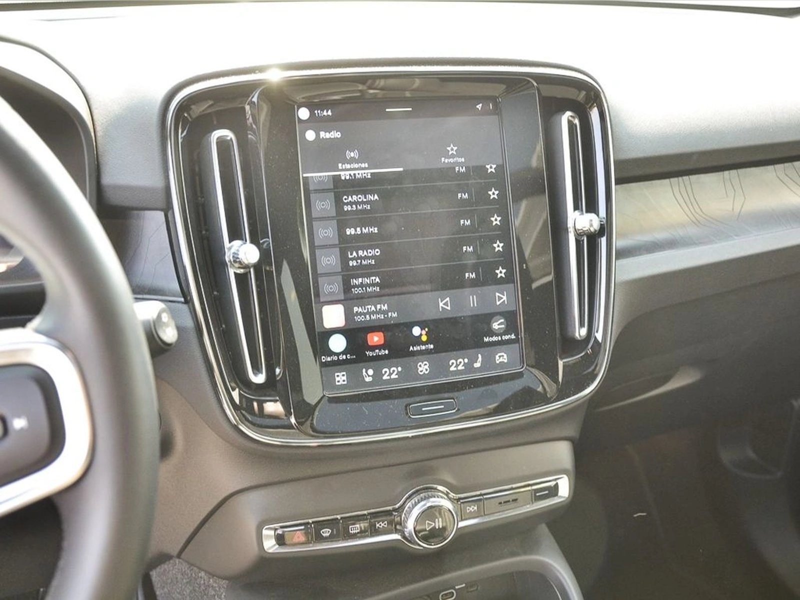 Volvo EX40 0.0 P8 RECHARGE 4X4 AT ELECTRICO 2025 - Imagen 15 de 18