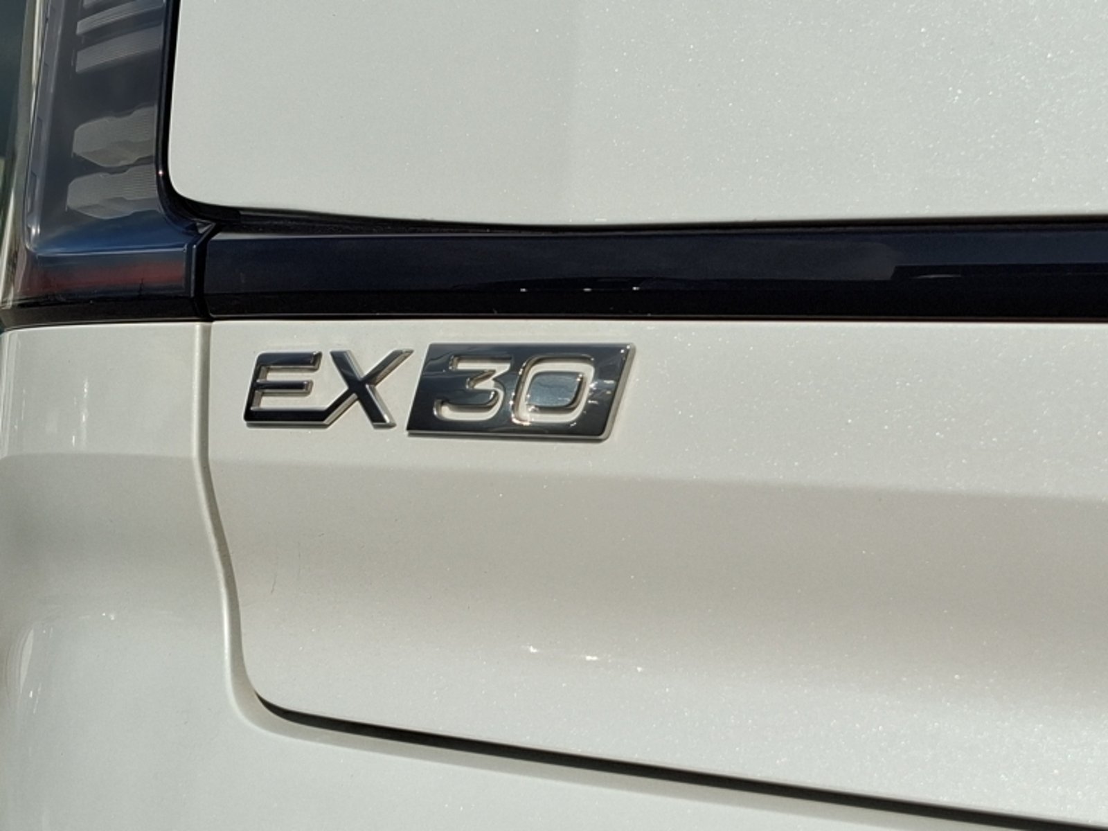 Volvo Ex30 E40 Core Aut 2025 - Imagen 8 de 19