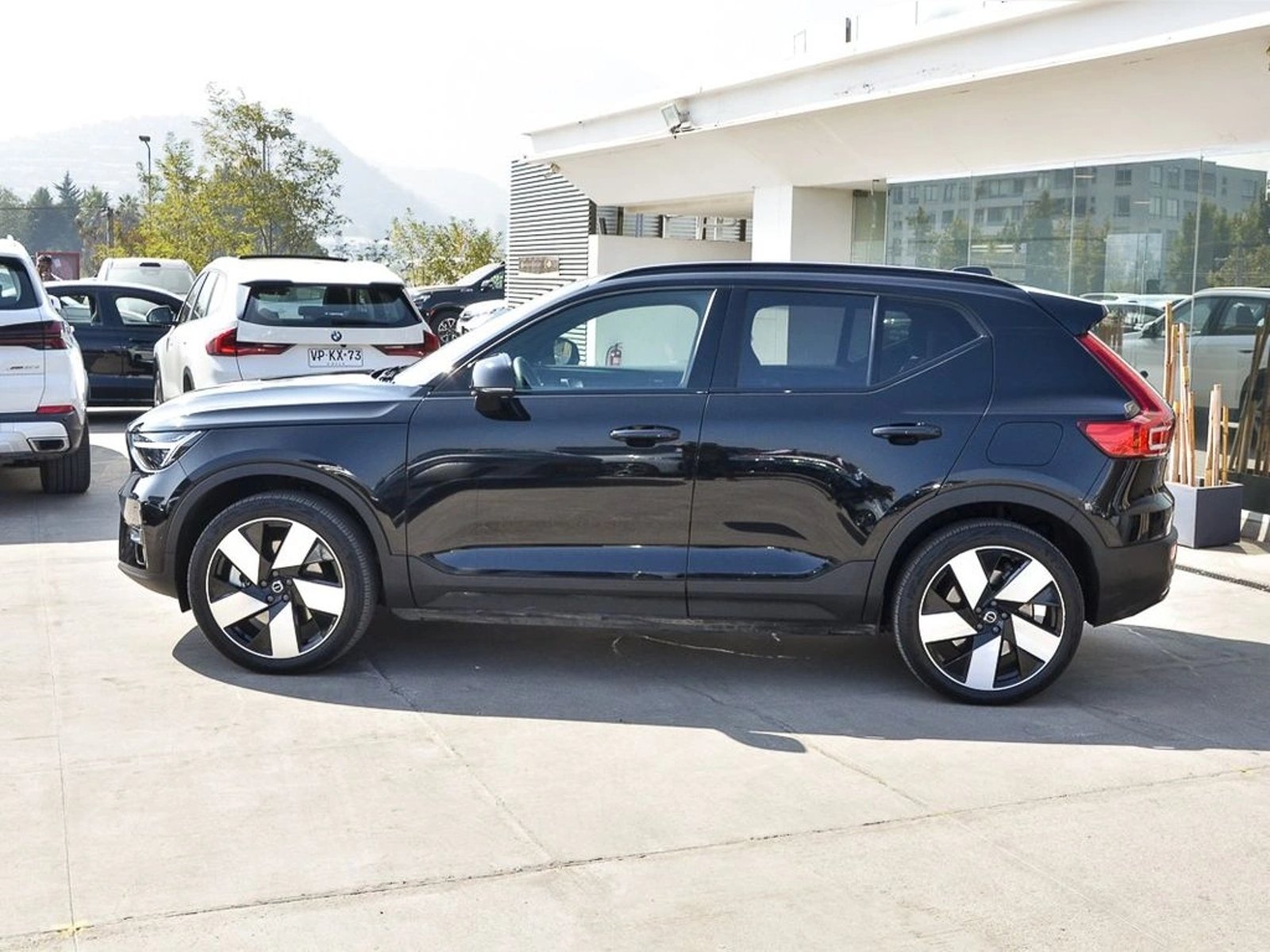 Volvo EX40 ELECTRICO P8 R-DESIGN AWD AT 5P 2025 - Imagen 10 de 17
