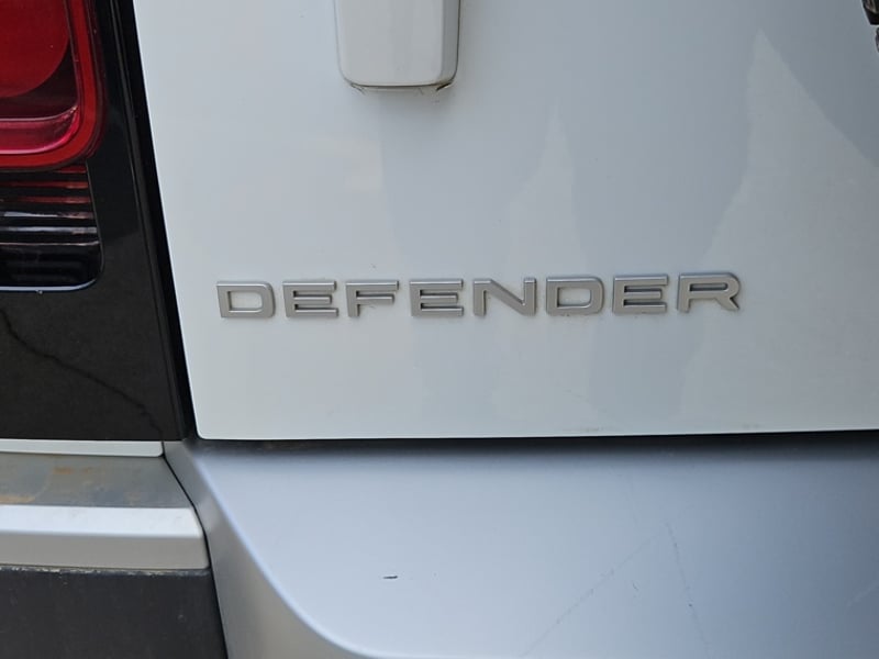 Land Rover Defender 3.0 2025 - Imagen 8 de 16
