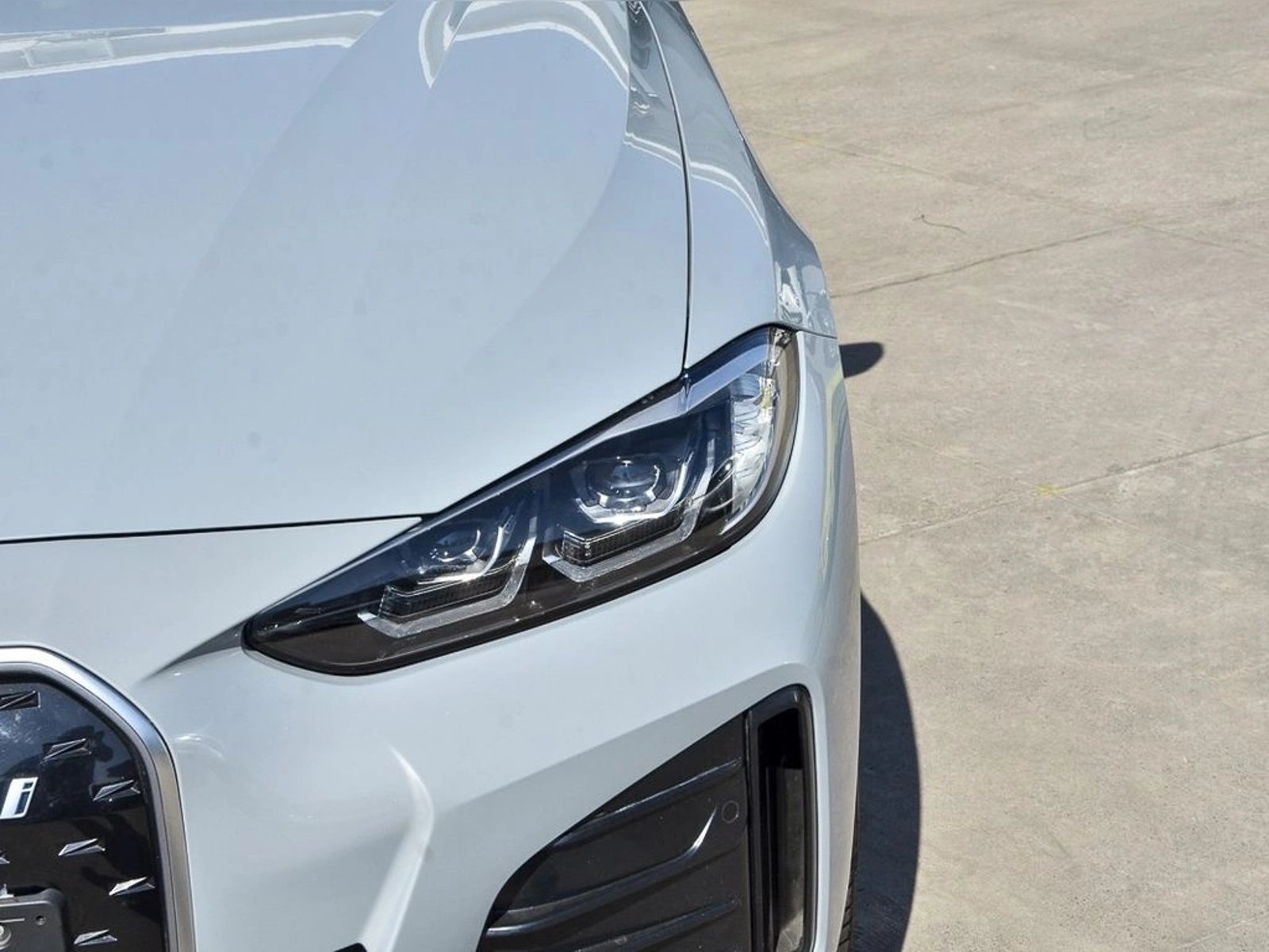 BMW I4 0.0 EDRIVE40 AT 4X4 ELECTRICO 2024 - Foto 5 de 18