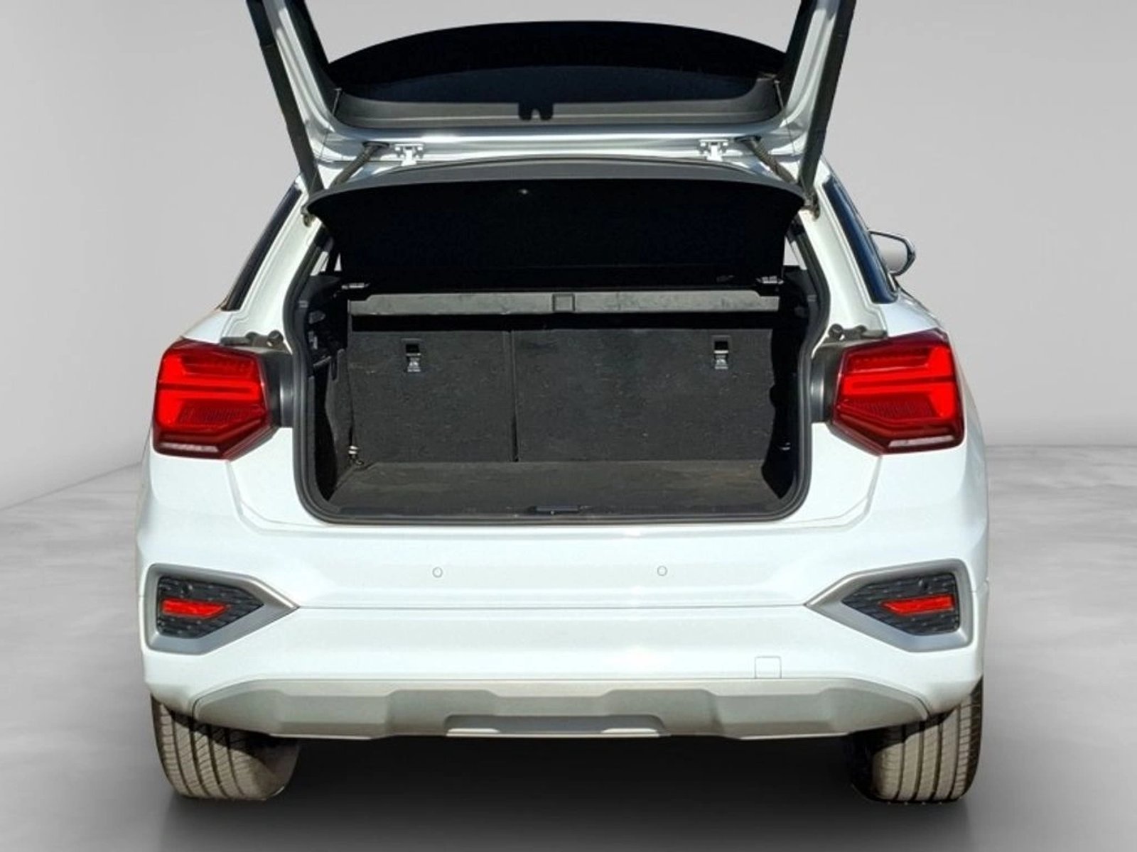 AUDI Q2 1.4 TFSI 2023 - Imagen 8 de 20
