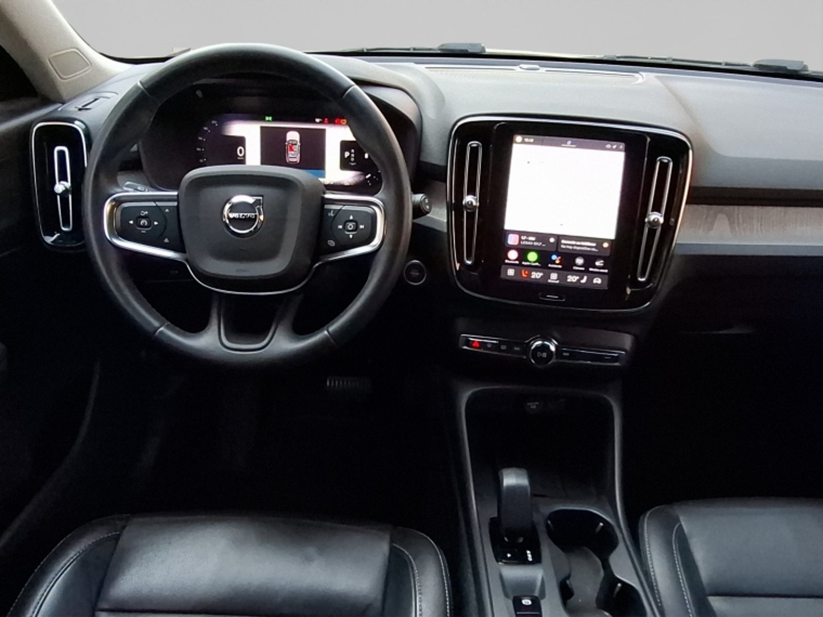 Volvo Xc40 B4 Plus 2.0 Aut 2024 - Imagen 17 de 20