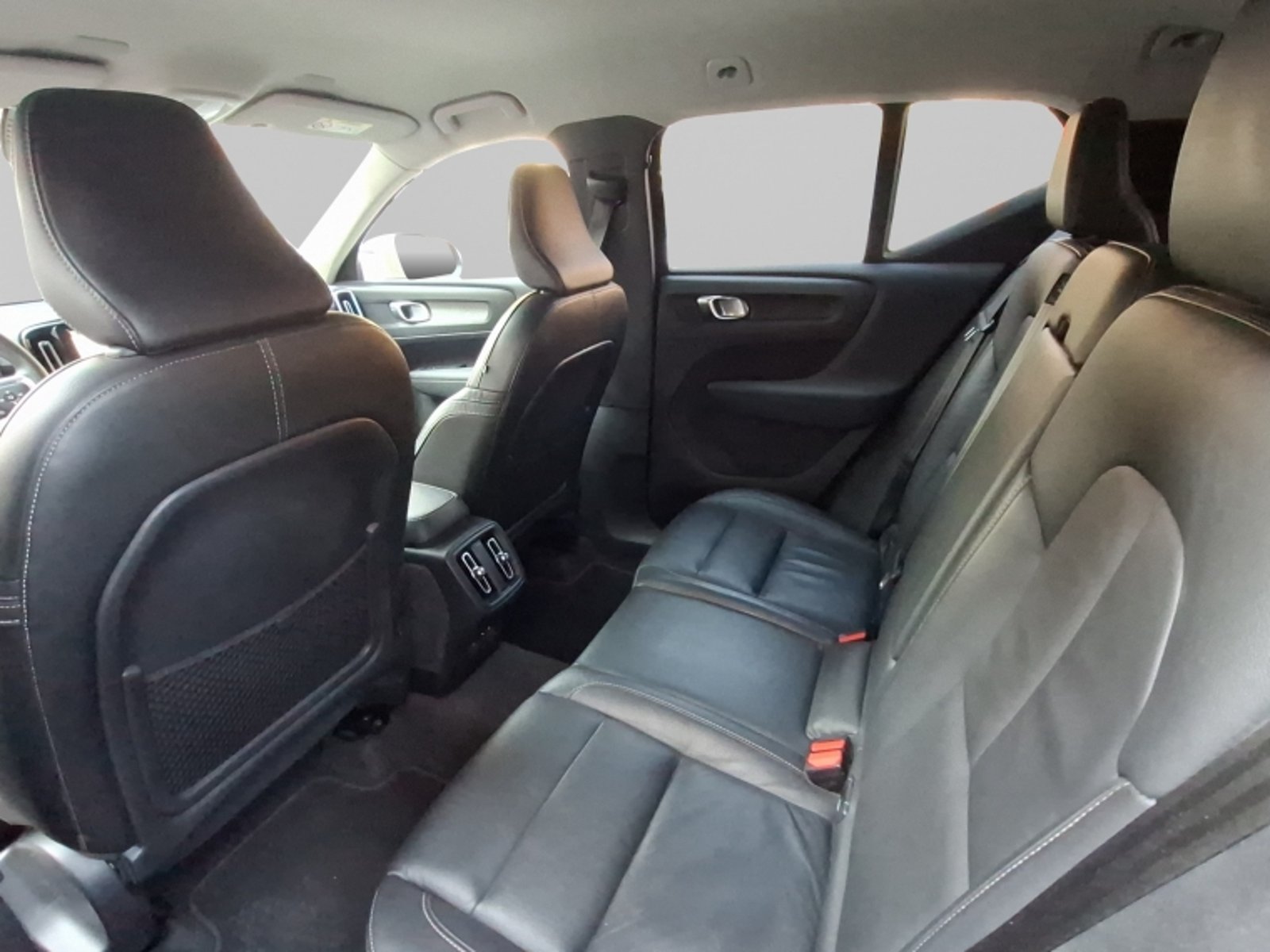 Volvo Xc40 B4 Plus 2.0 Aut 2024 - Imagen 15 de 20