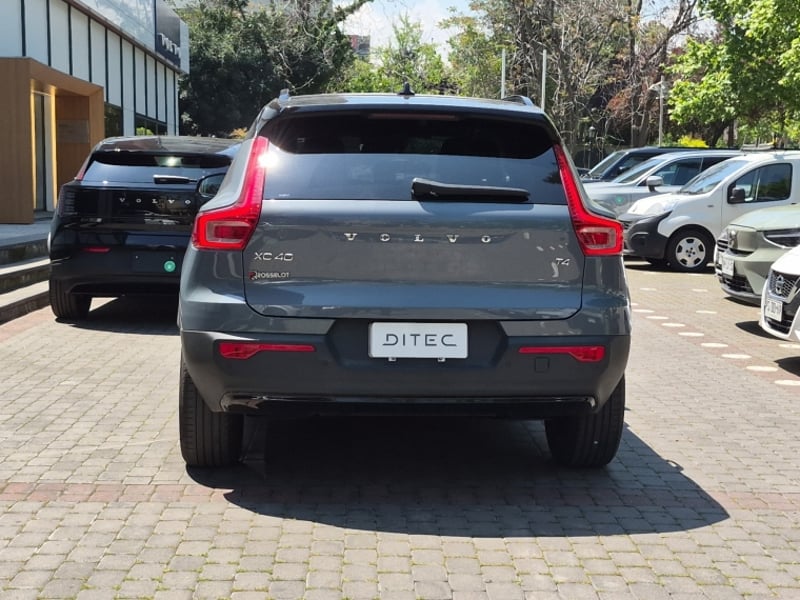Volvo Xc40 T4 Fwd Momentum 2.0 2021 - Imagen 6 de 16