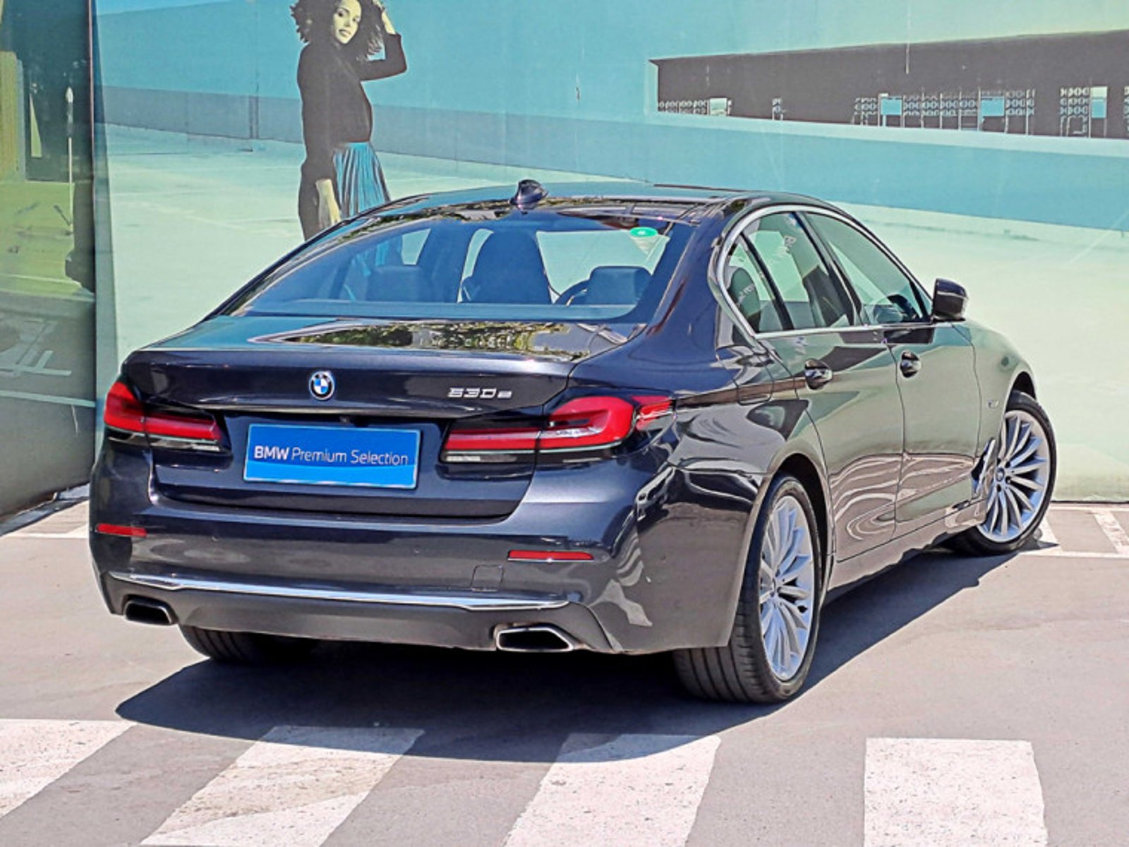 BMW 530 E Luxury Lci 2024 - Foto 3 de 15