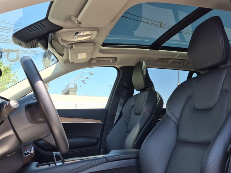 Volvo Xc90 Ii 4x4 2.0 Aut 2024 - Imagen 10 de 16